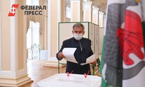 Президент РТ Рустам Минниханов с супругой проголосовали на выборах