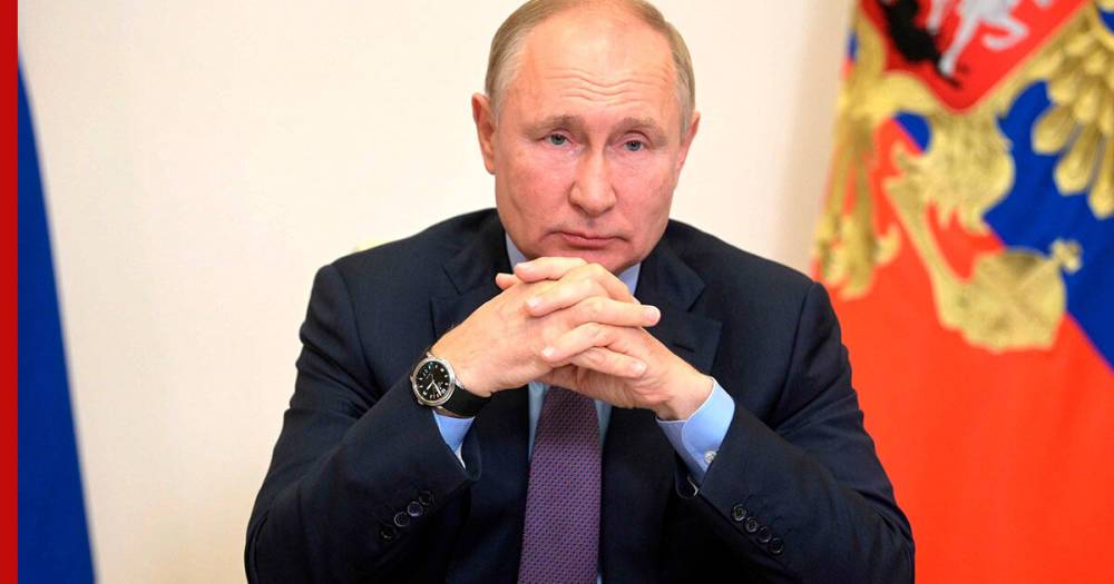 Путин заявил, что пробудет на самоизоляции несколько дней