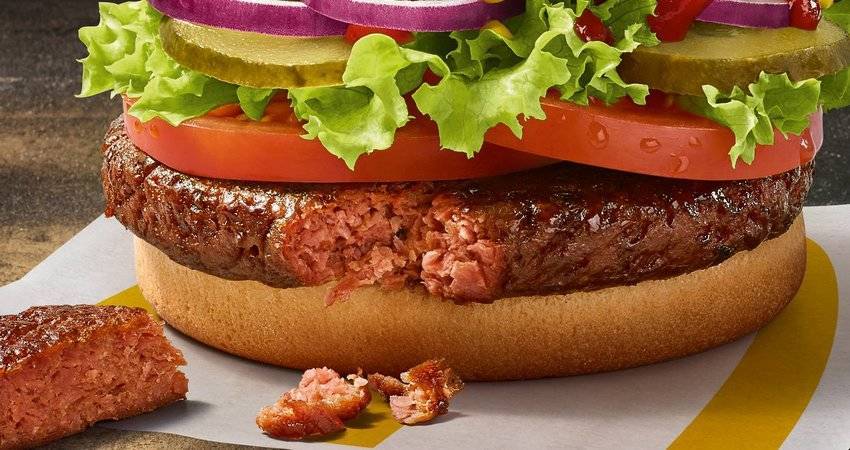 McDonald's запускает продажи первого веганского бургера в Великобритании