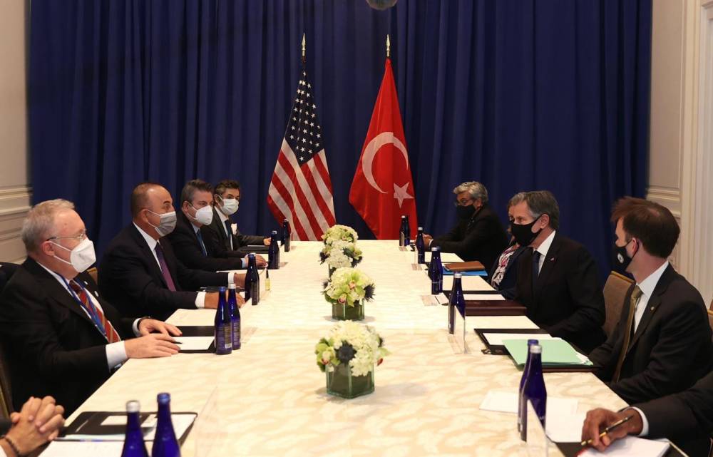 Чавушоглу обсудил с госсекретарем США ситуацию на Кавказе