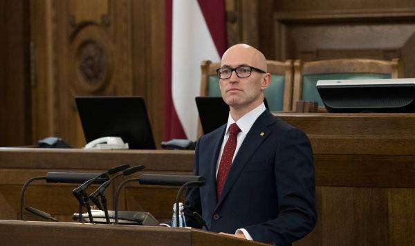 Почему министра здравоохранения Латвии не отправили в отставку – хотя следовало бы