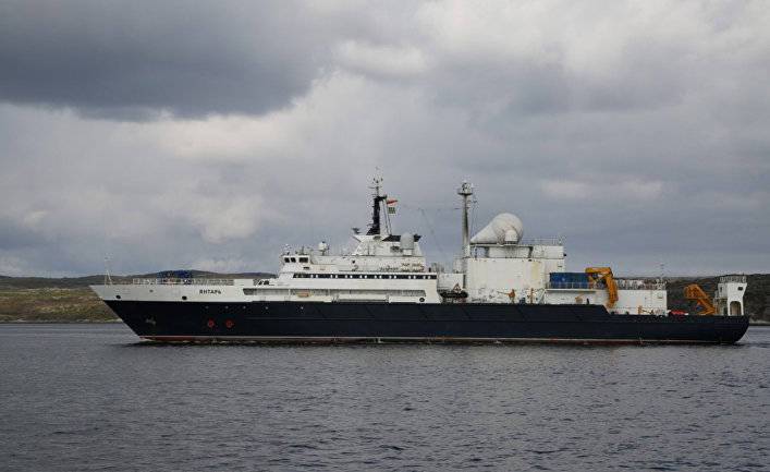 Российский корабль-шпион в Ла-Манше: судно, перекусывающее подводные интернет-кабели, замечено у берегов Великобритании (Daily Mail, Великобритания)