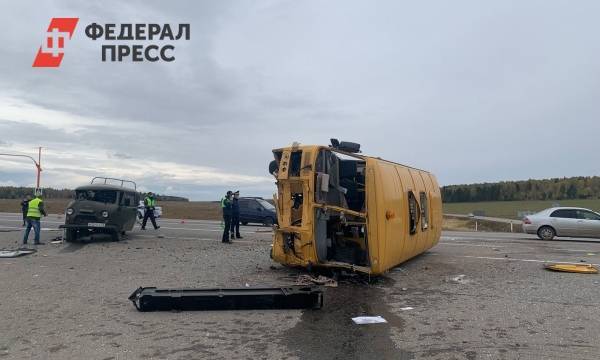 Под Иркутском в аварию попал школьный автобус