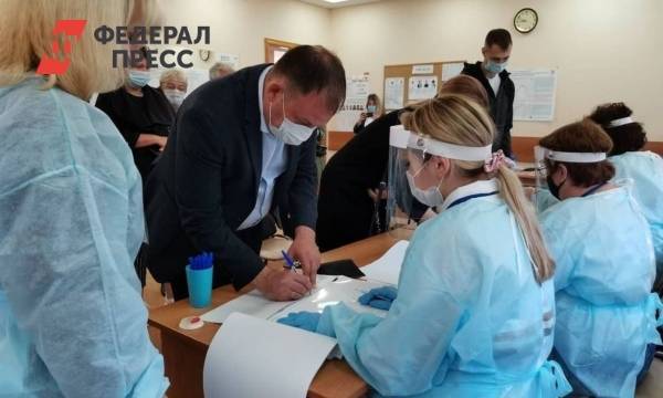 Мэр Кемерова и известный спортсмен проголосовали на выборах