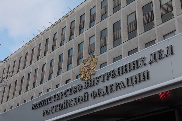 В МВД России ответили на инициативу проверять у психолога владеющих оружием студентов