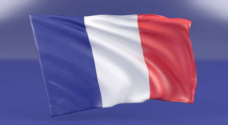 Le Figaro: Париж обеспокоен сдержанностью Европы в конфликте между США и Францией