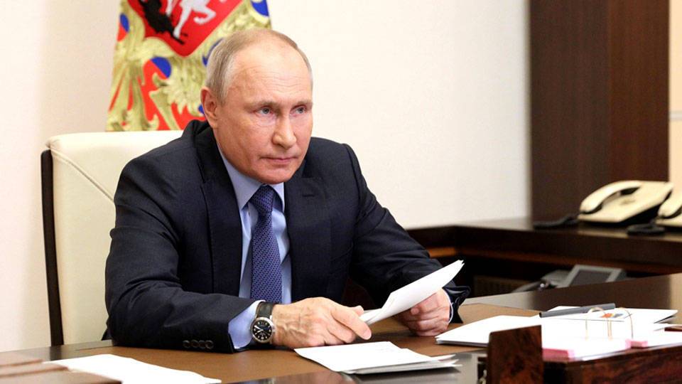 Путин назначил встречу с лидерами фракций в Госдуме