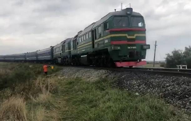 В Черновицкой области ликвидировали провал на железной дороге