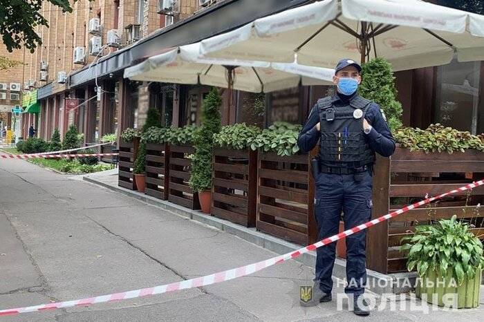 В центре Черкасс в кафе расстреляли из автомата местного бизнесмена Козлова: в области введен план “Сирена”