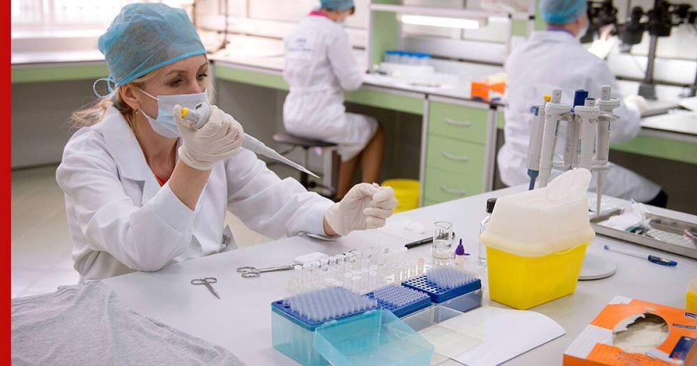 Возможность проникновения в Россию нового штамма коронавируса оценил эксперт