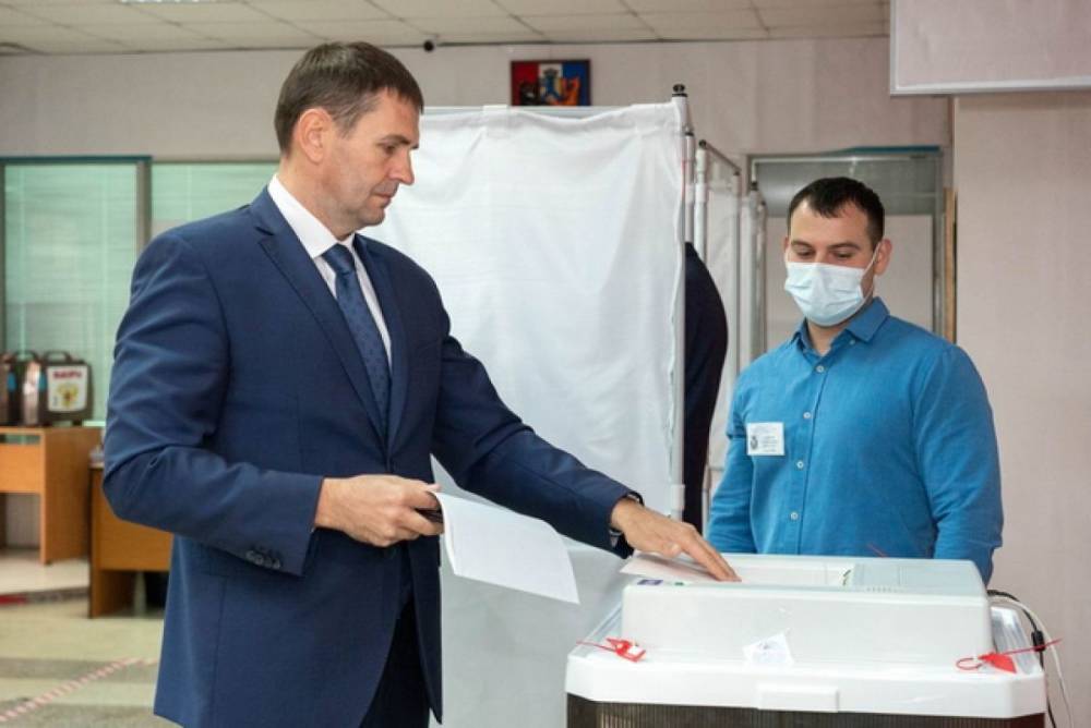 В Хабаровске проголосовал заместитель Генерального прокурора РФ