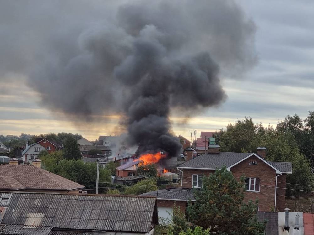 РИА «7 новостей» публикует видео пожара в Борках
