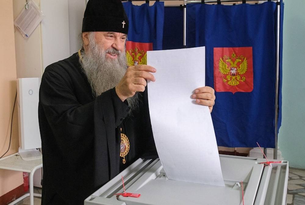 Митрополит Петербургский и Ладожский Варсонофий принял участие в выборах