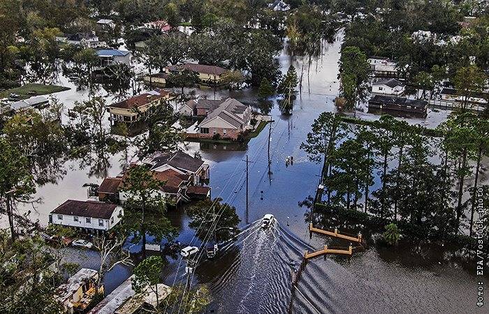 Ущерб от урагана "Ида" может обойтись страховщикам в США минимум в $31 млрд