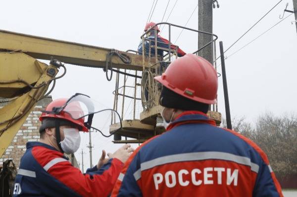 На ремонт электросетей в 35 районах Дагестана до конца года направят 412 млн руб.