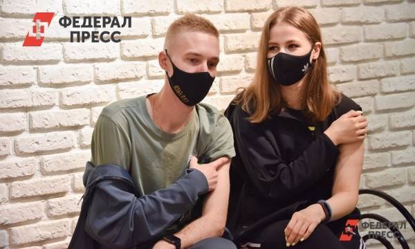 В России собираются регистрировать вакцину против коронавируса для подростков