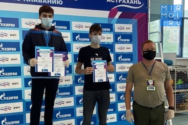 Дагестанские пловцы завоевывают медали чемпионата и первенства СКФО