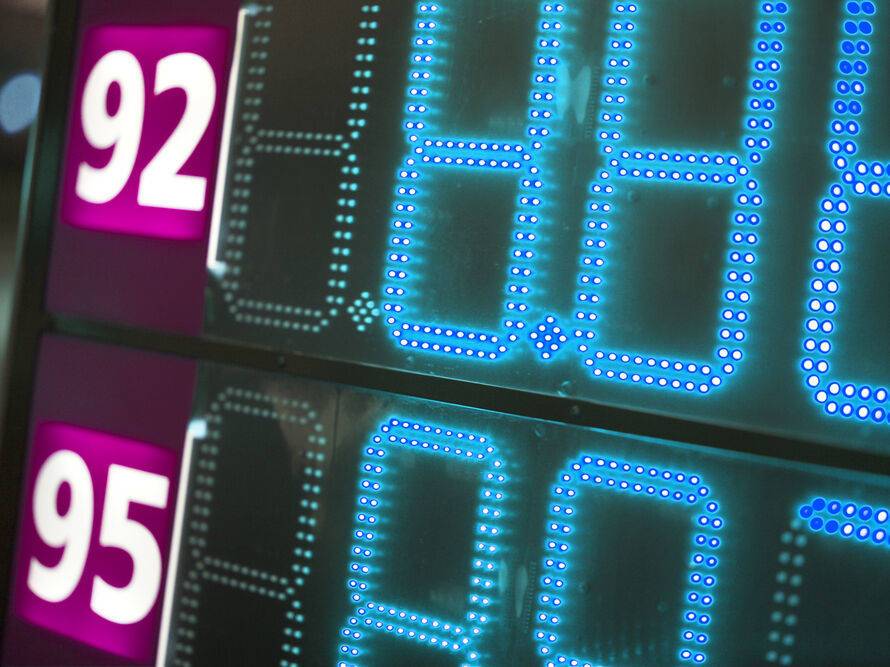 Минэкономики Украины опубликовало среднюю стоимость топлива. Бензин в цене снизился, а дизтопливо – подорожало