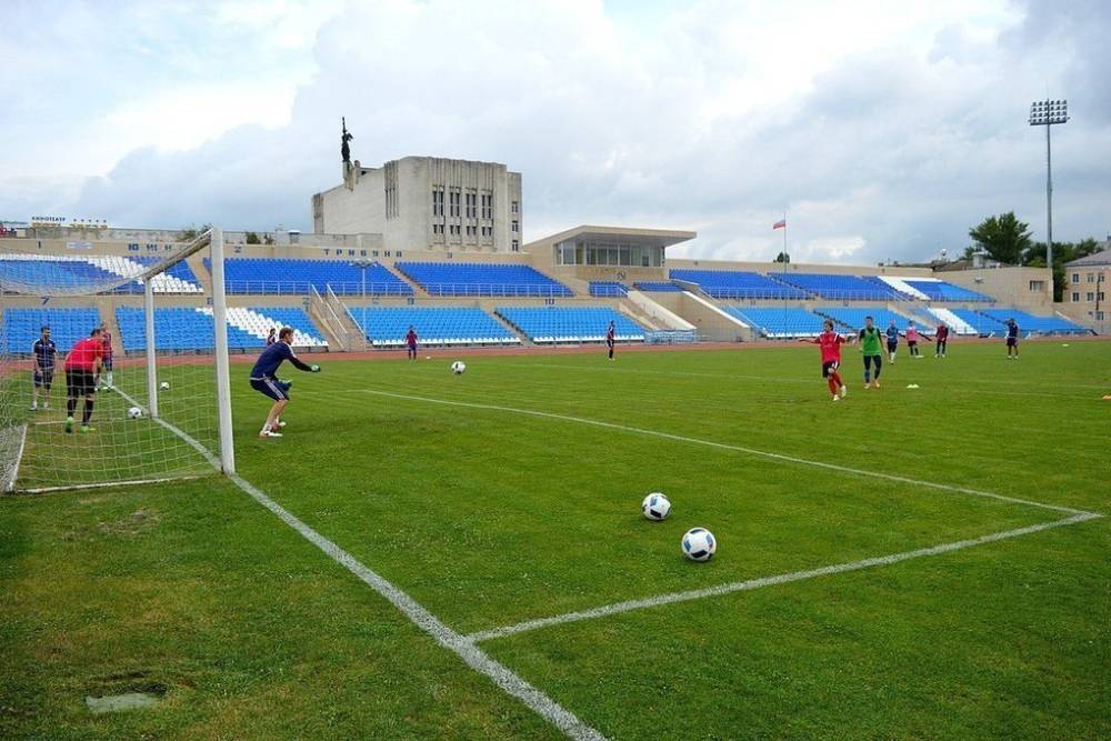 Вход на курский стадион «Трудовые резервы» отремонтируют в 2023 году