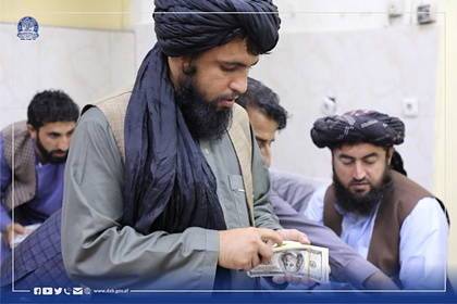 Талибы потребовали у экс-президента Афганистана вернуть вывезенные деньги