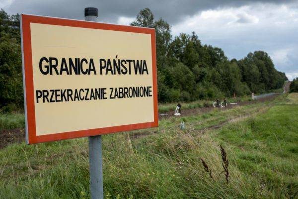 Польские пограничники назвали причину смерти беженца из Ирака