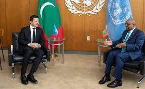 Зеленский провел переговоры в ООН с флагом Мальдив за спиной вместо украинского.
