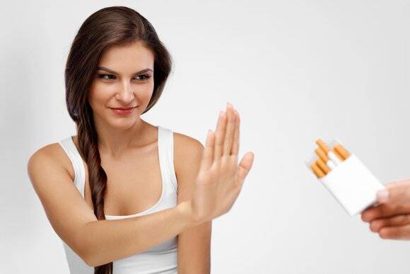 Доктор Мясников назвал эффективный способ бросить курить