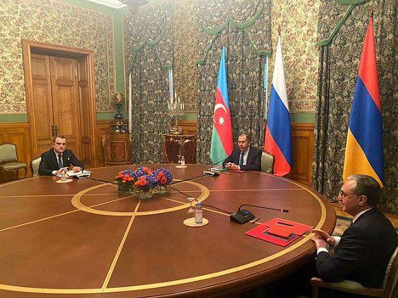 Главы МИД Азербайджана и Армении впервые встретились с ноября 2020 года
