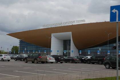 Российский аэропорт оцепили из-за подозрительного устройства