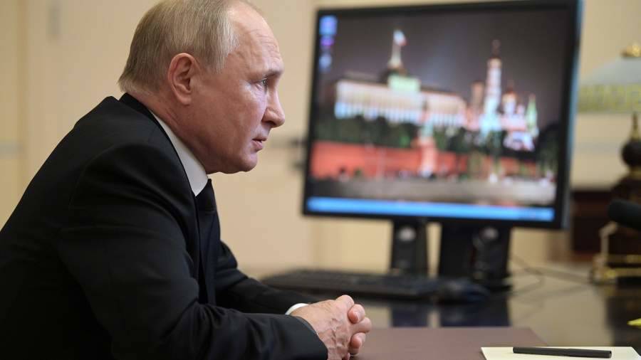 Путин отреагировал на идею ликвидации Рособрнадзора