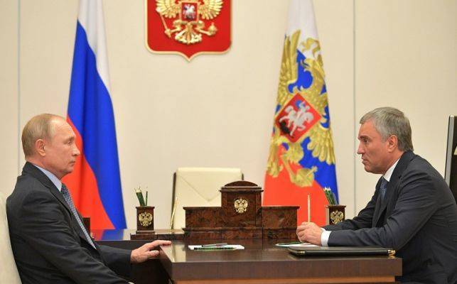Путин предложил оставить Володина на посту председателя Госдумы