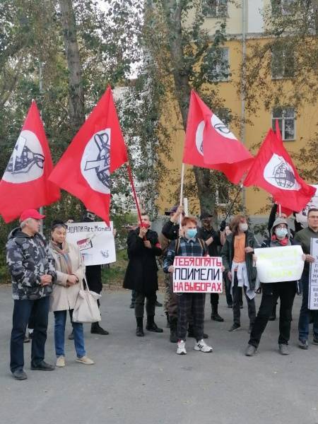 Пермских и свердловских нацболов* задержали после вчерашнего согласованного митинга в Екатеринбурге