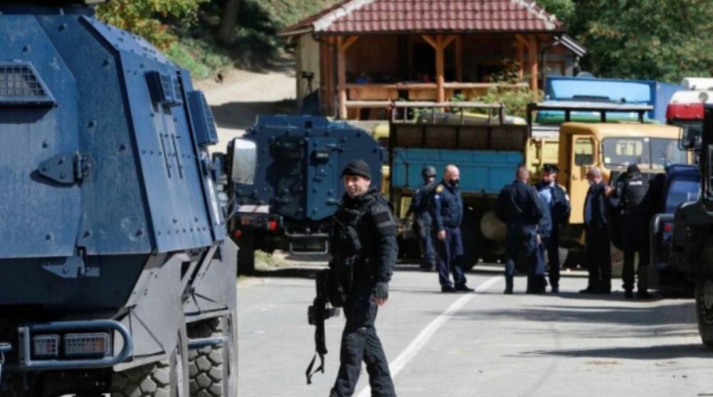В Косово на фоне обострения с Сербией атаковали офисы МВД