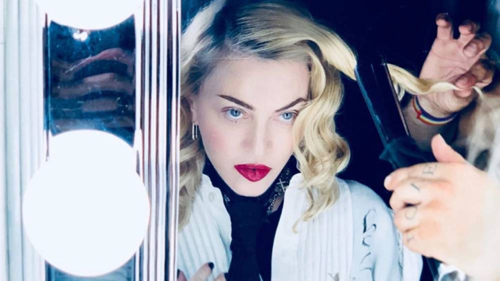 Мадонна появилась на премьере фильма Madame X с 27-летним возлюбленным