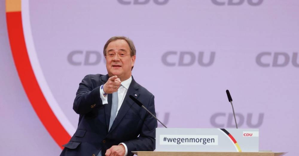 Кандидат в канцлеры от партии Меркель случайно нарушил тайну голосования