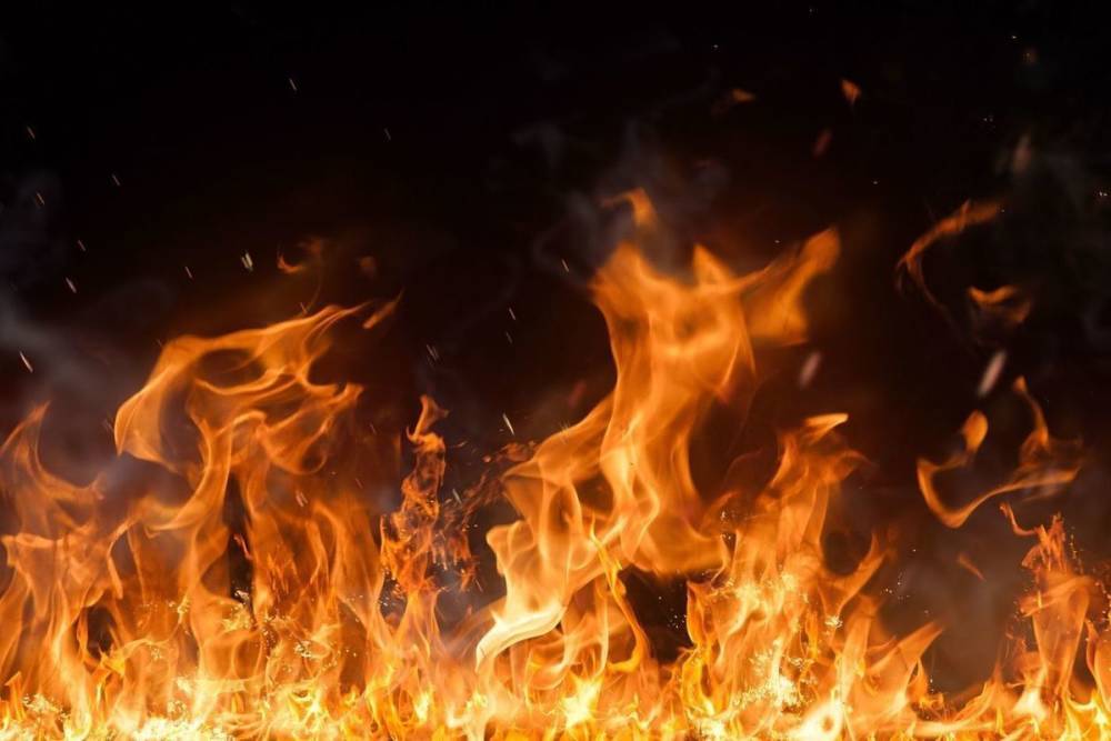 В Тверской области из горящего общежития эвакуировали 20 человек