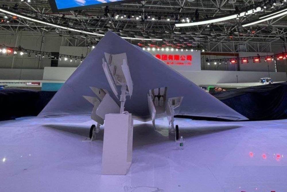 Китай представил новейший ударный стелс-беспилотник Острый меч