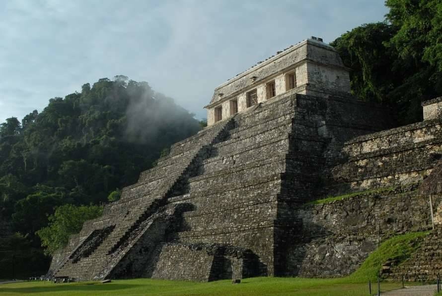 Археологи обнаружили сокровищницу глубоко в гватемальских джунглях
