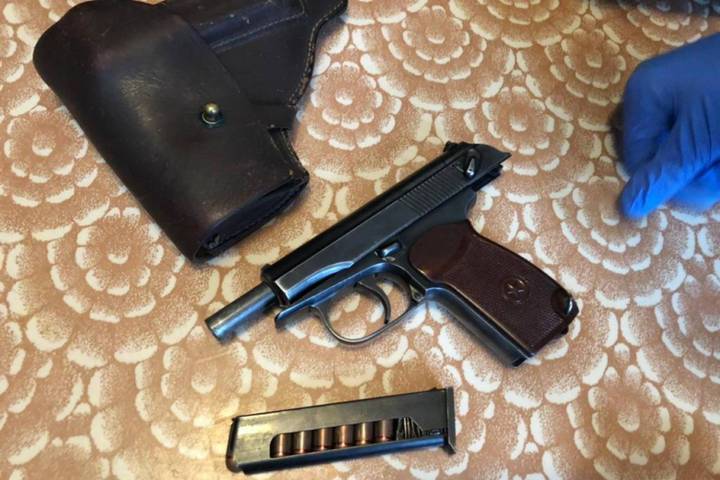 У жителя поселка Волгоградской области полиция нашла пистолет и патроны