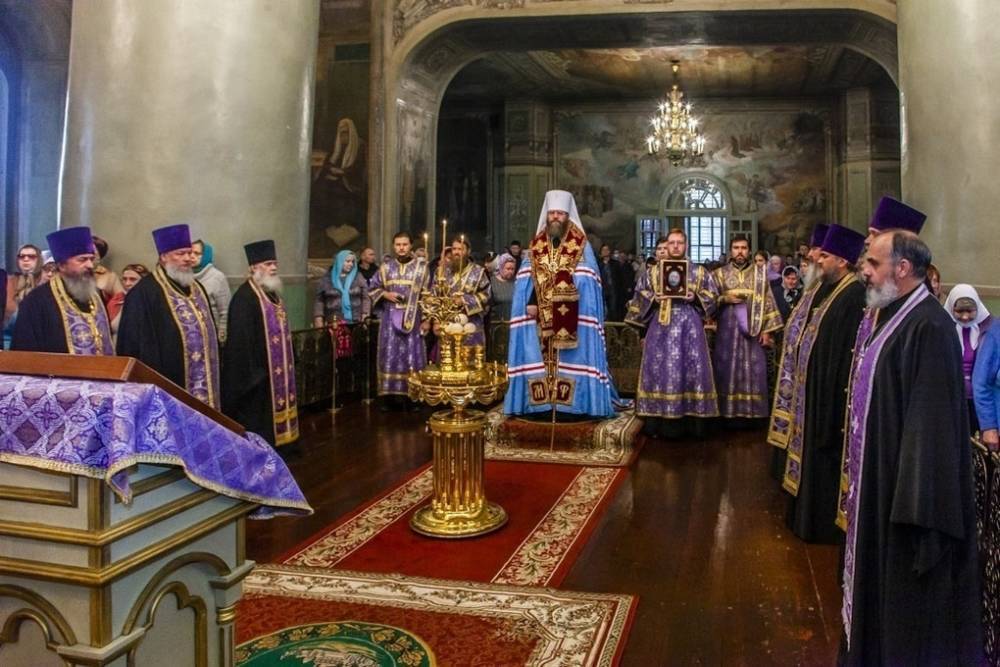 Православные тамбовчане празднуют Воздвижение Креста Господня