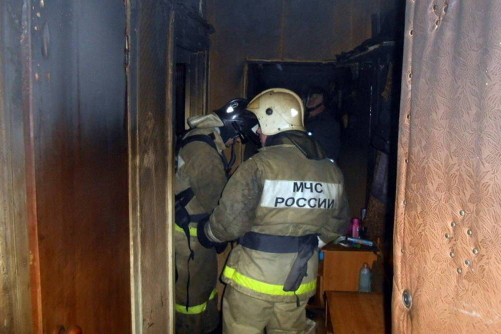 27 пожарных тушили квартиру на улице Разина в Йошкар-Оле