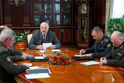 Лукашенко рассказал о специальных лагерях для «работы по Белоруссии» на Украине