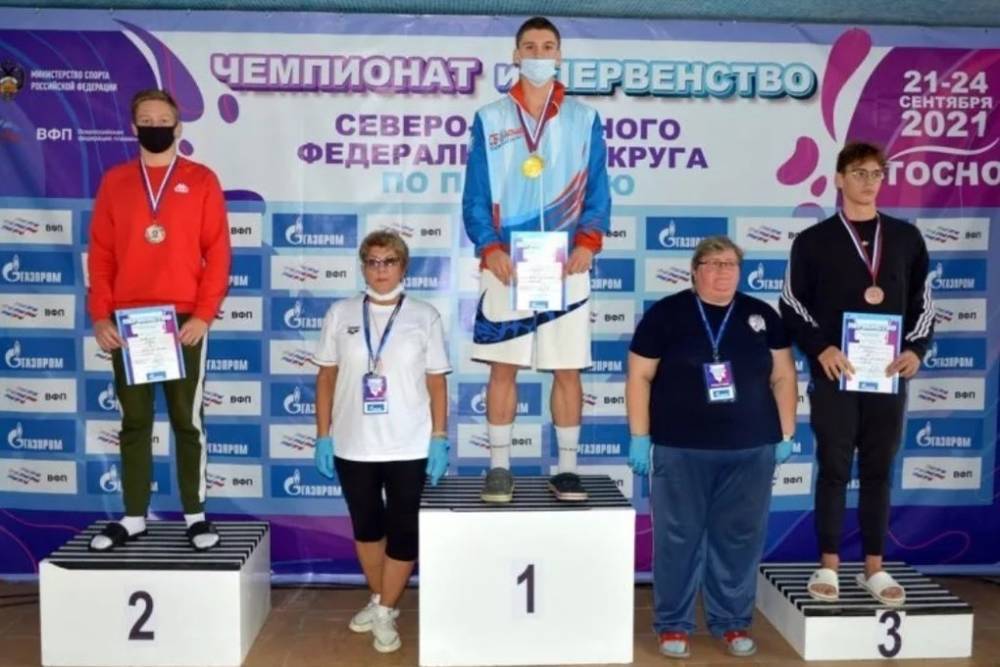 Псковичи завоевали 20 медалей на чемпионате и первенстве СЗФО по плаванию