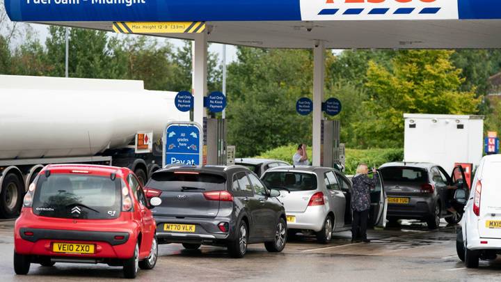 Дефицит бензина в Британии: рынок придет в норму в ближайшие дни