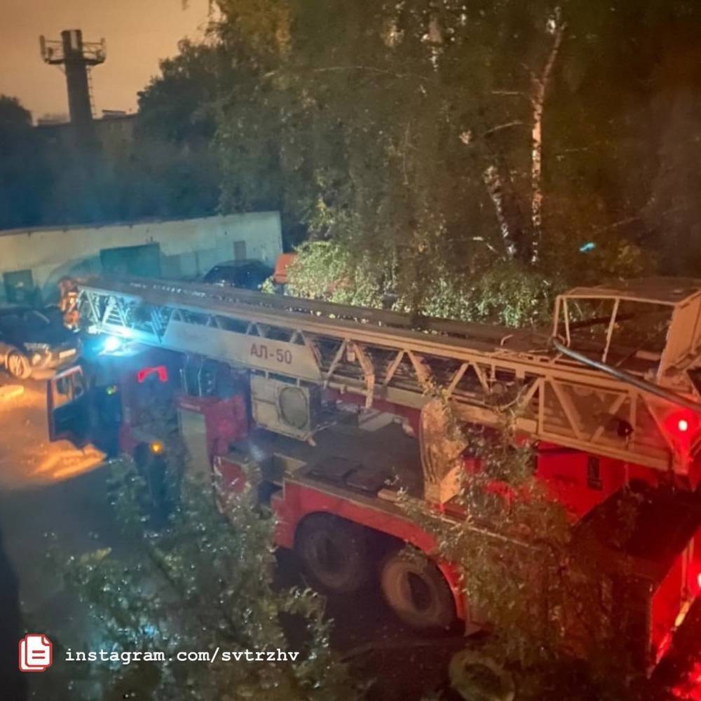 На улице Энгельса в Рязани пожарная машина повредила газовую трубу