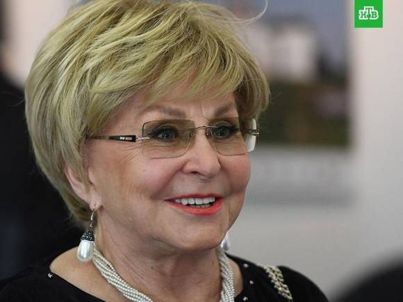 Ангелина Вовк пожаловалась на пенсию в 47 тыс. рублей