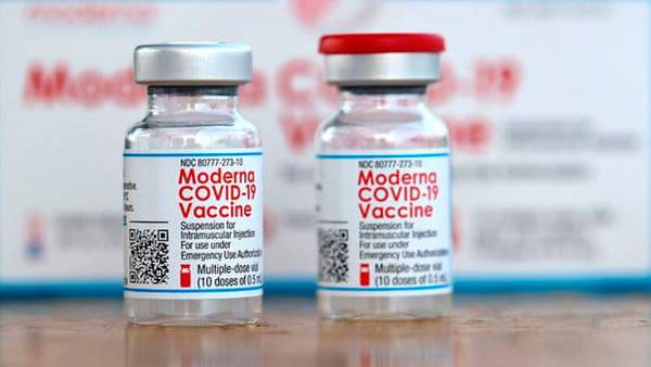 ЕС изучает возможность применения третьей дозы вакцины Moderna