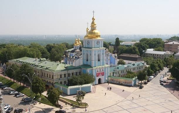 Стало известно, сколько туристов посетило Украину этим летом: детали