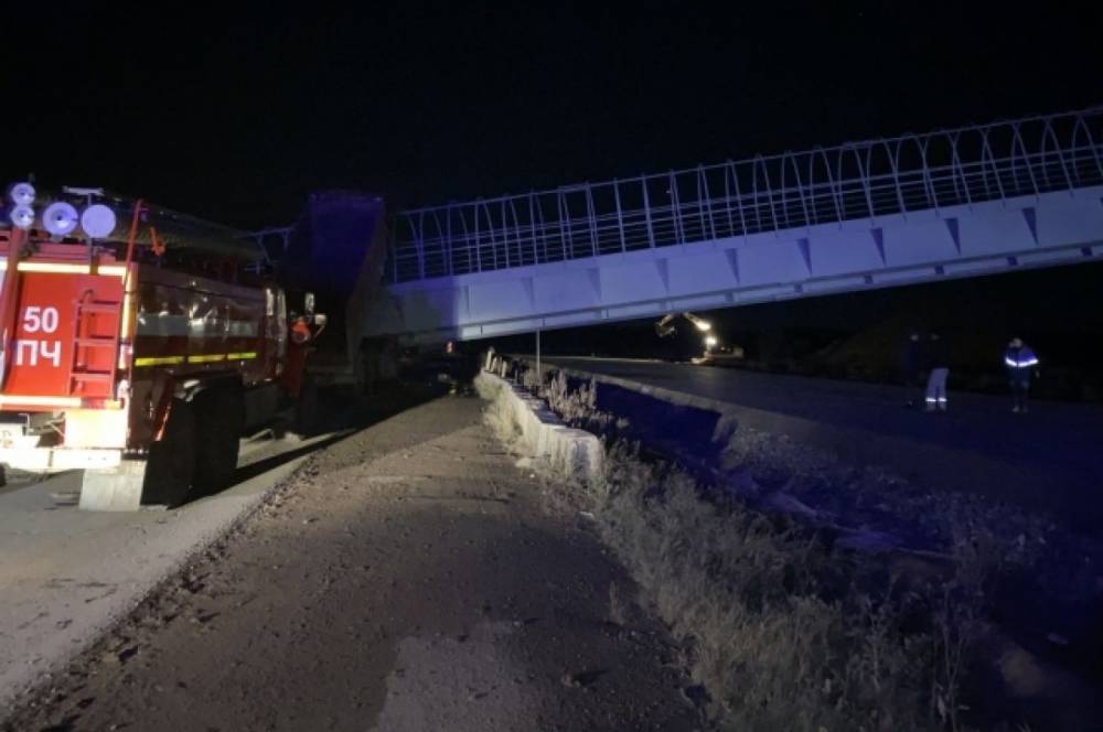 В сети появилось видео с места обрушения пешеходного моста в Пермском крае