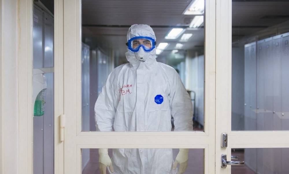 Инфекционист дал прогноз, сколько еще в России продлится пандемия